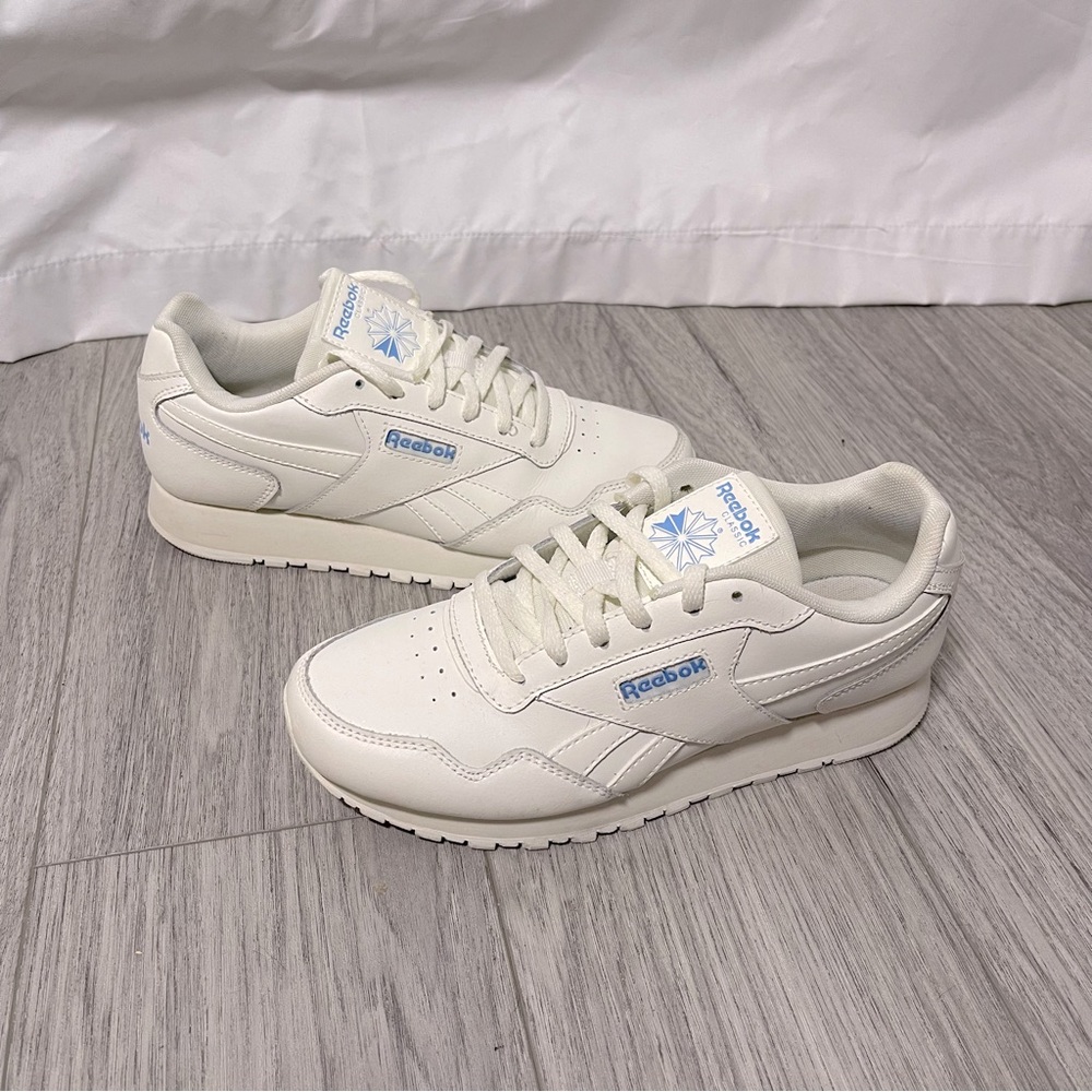Reebok Sneakers